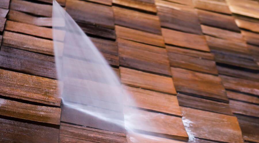 Professional gutter cleaning in Canyon, CA